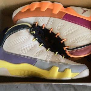 Meet your Posher, Levar